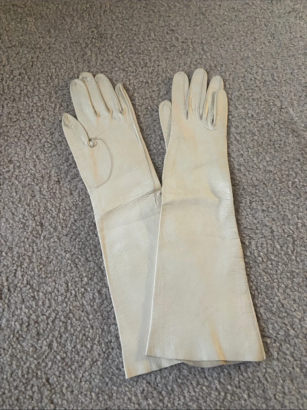 Vintage Women's Long Leather Gloves - Cream size XS